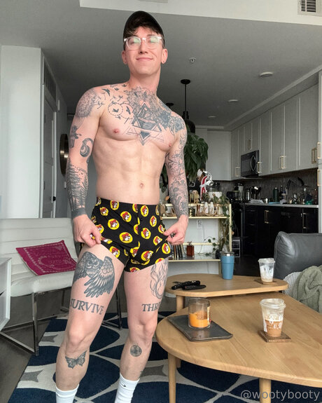Naakte gelekte OnlyFans-foto van Wootybooty