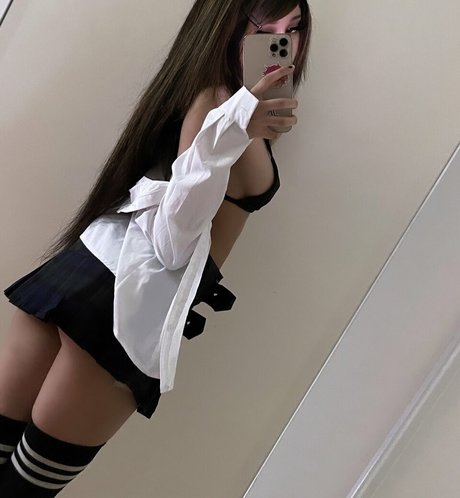 Naakte gelekte OnlyFans-foto van Amuwestwood