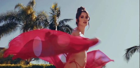 Laura Marano