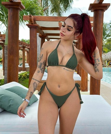 Naakte gelekte OnlyFans-foto van Mc Henny
