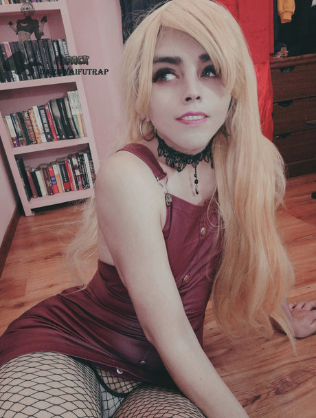 Darkwaifutrap
