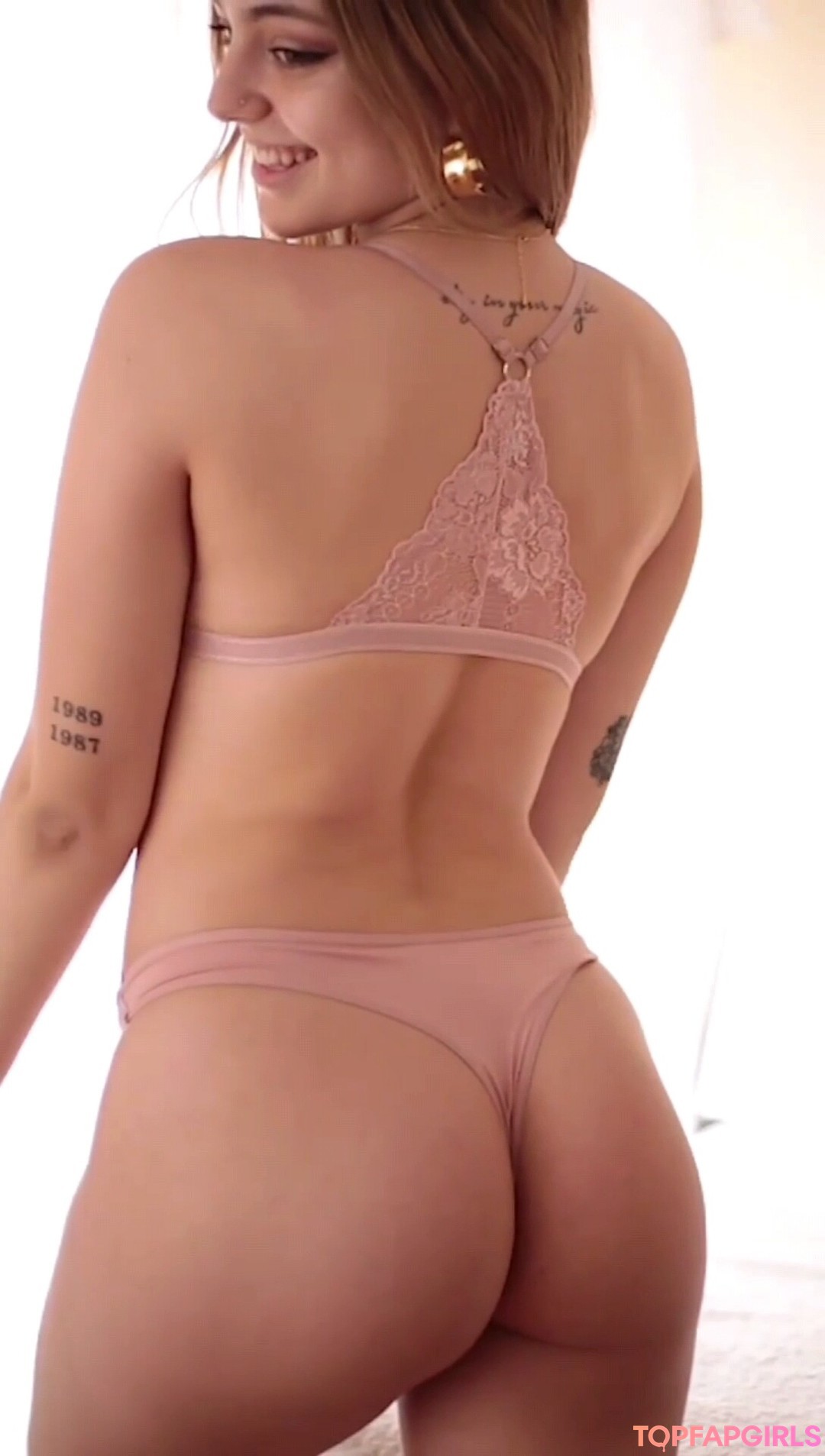 Naakte gelekte OnlyFans-foto van Angeles Watters #1419