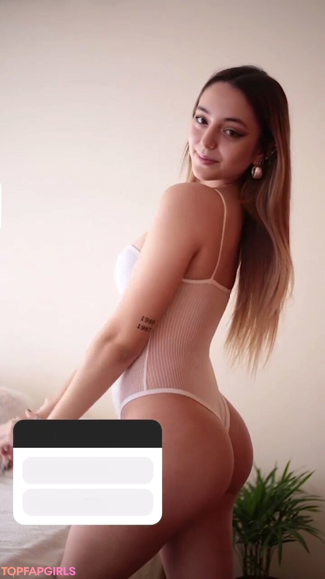 Naakte gelekte OnlyFans-foto van Angeles Watters #1670