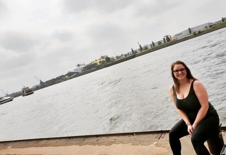 Naakte gelekte OnlyFans-foto van Silvisilvilein