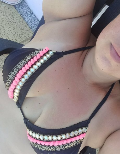 Naakte gelekte OnlyFans-foto van Anbabymoon