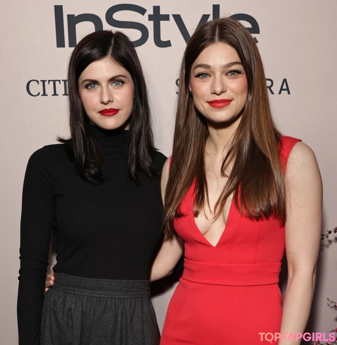 Naakte gelekte OnlyFans-foto van Alexandra Daddario #1437