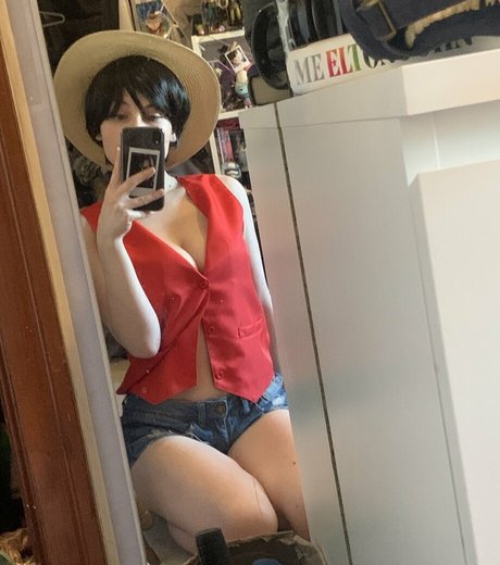 Naakte gelekte OnlyFans-foto van Auroraiskira