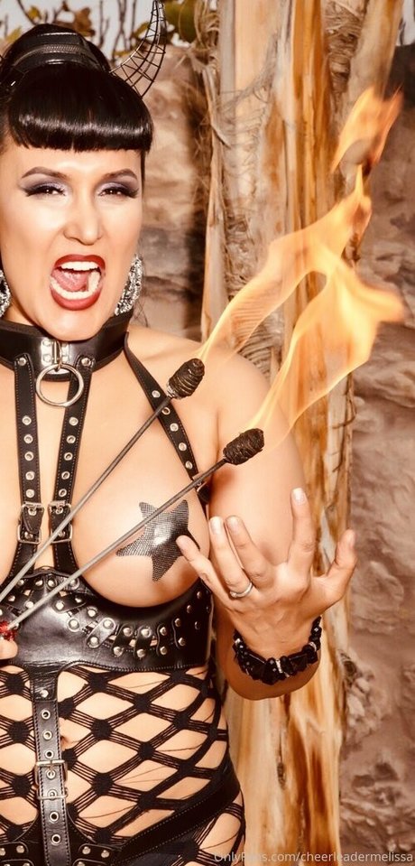 Naakte gelekte OnlyFans-foto van Cheerleadermelissa