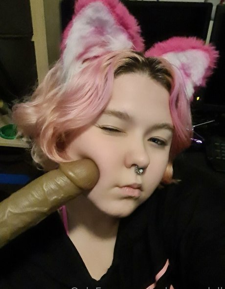 Dramatic_dumpster_free