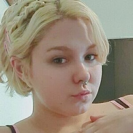 Dramatic_dumpster_free