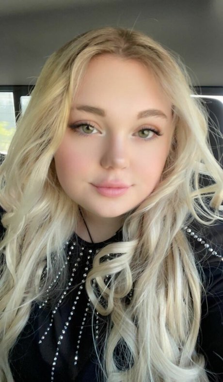 Naakte gelekte OnlyFans-foto van Lxves