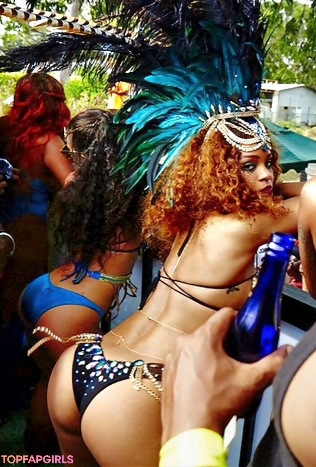 Naakte gelekte OnlyFans-foto van Rihanna #1233