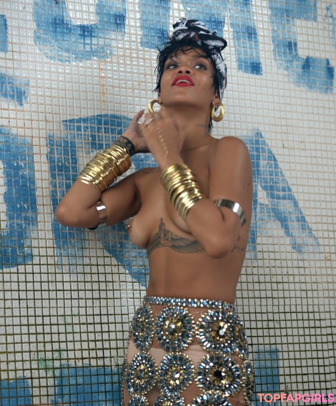 Naakte gelekte OnlyFans-foto van Rihanna #1329