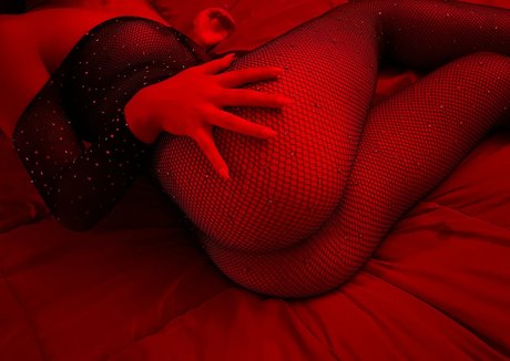 Naakte gelekte OnlyFans-foto van Heavenlyy24