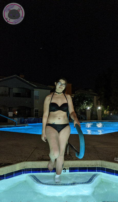 Naakte gelekte OnlyFans-foto van Violet613videos