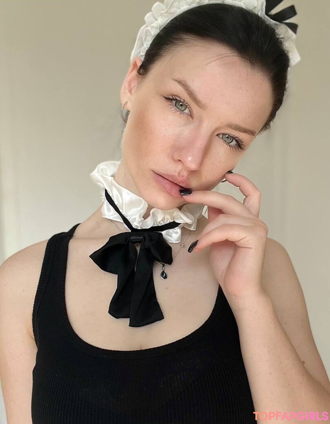 Naakte gelekte OnlyFans-foto van Innervus #1068