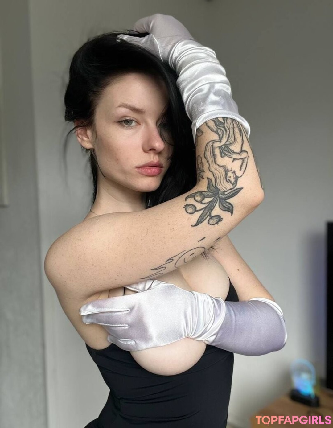 Naakte gelekte OnlyFans-foto van Innervus #1132