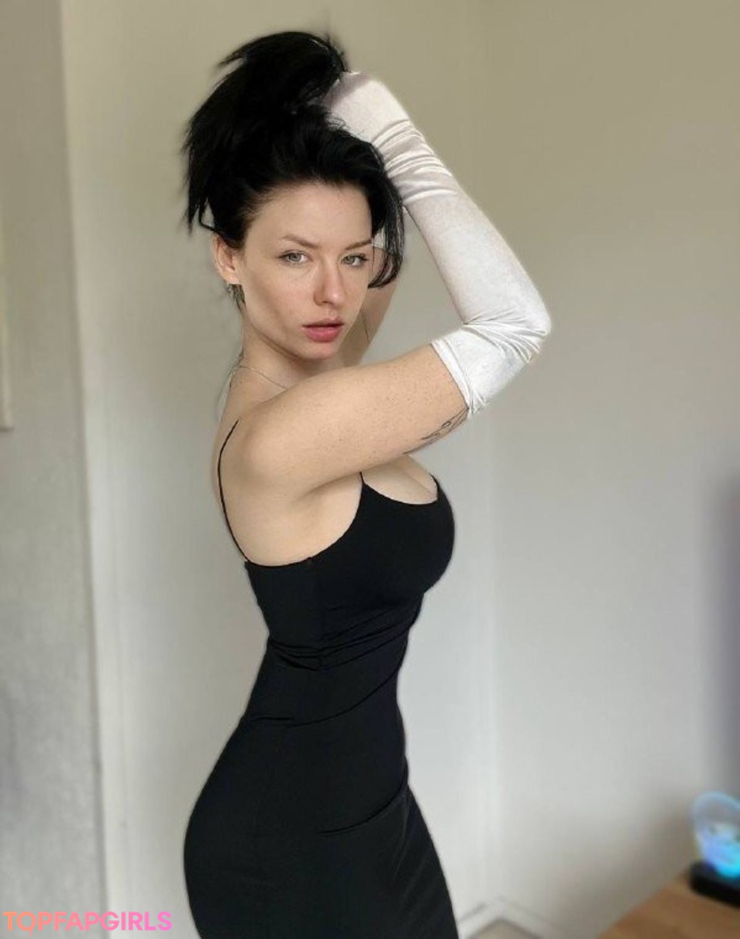 Naakte gelekte OnlyFans-foto van Innervus #1152