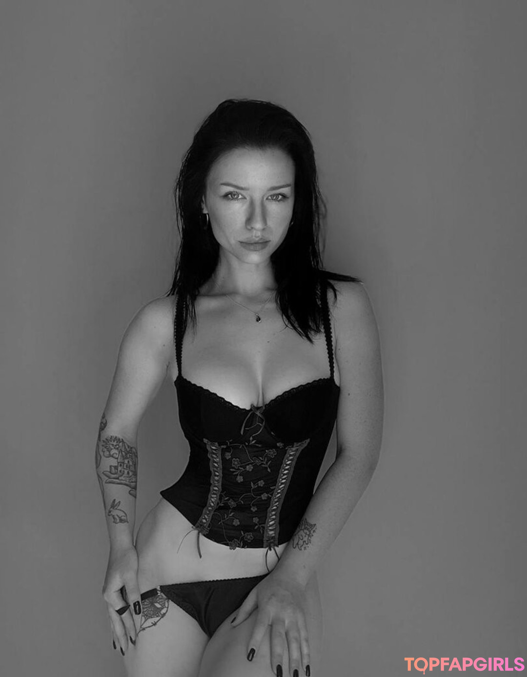 Naakte gelekte OnlyFans-foto van Innervus #1413