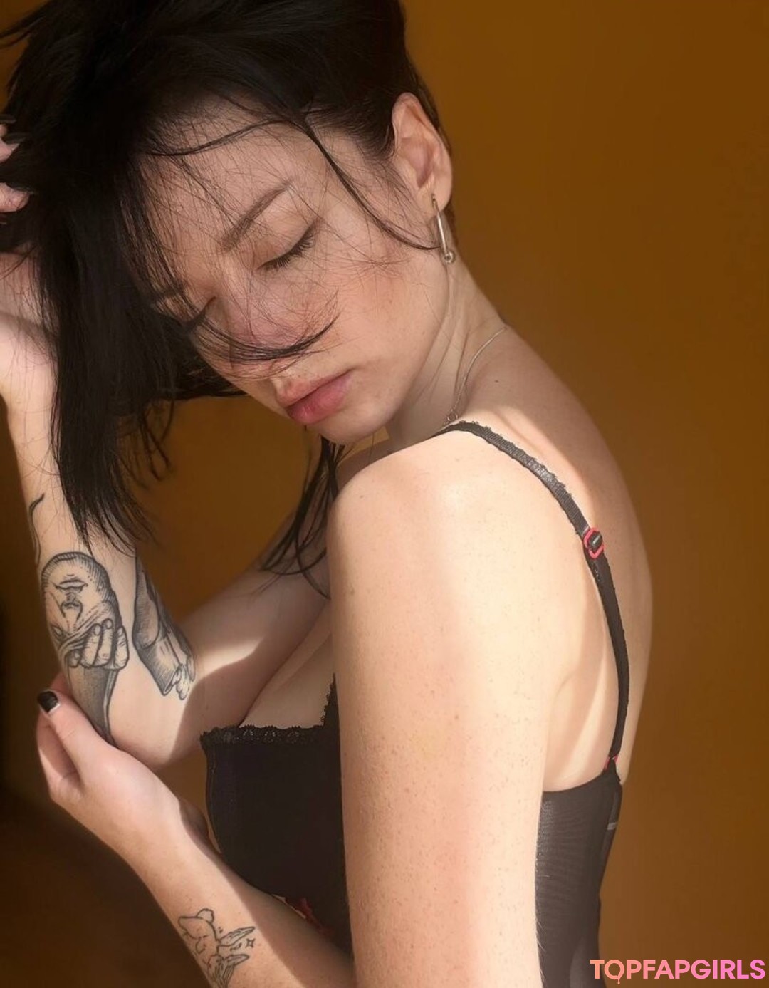 Naakte gelekte OnlyFans-foto van Innervus #1424