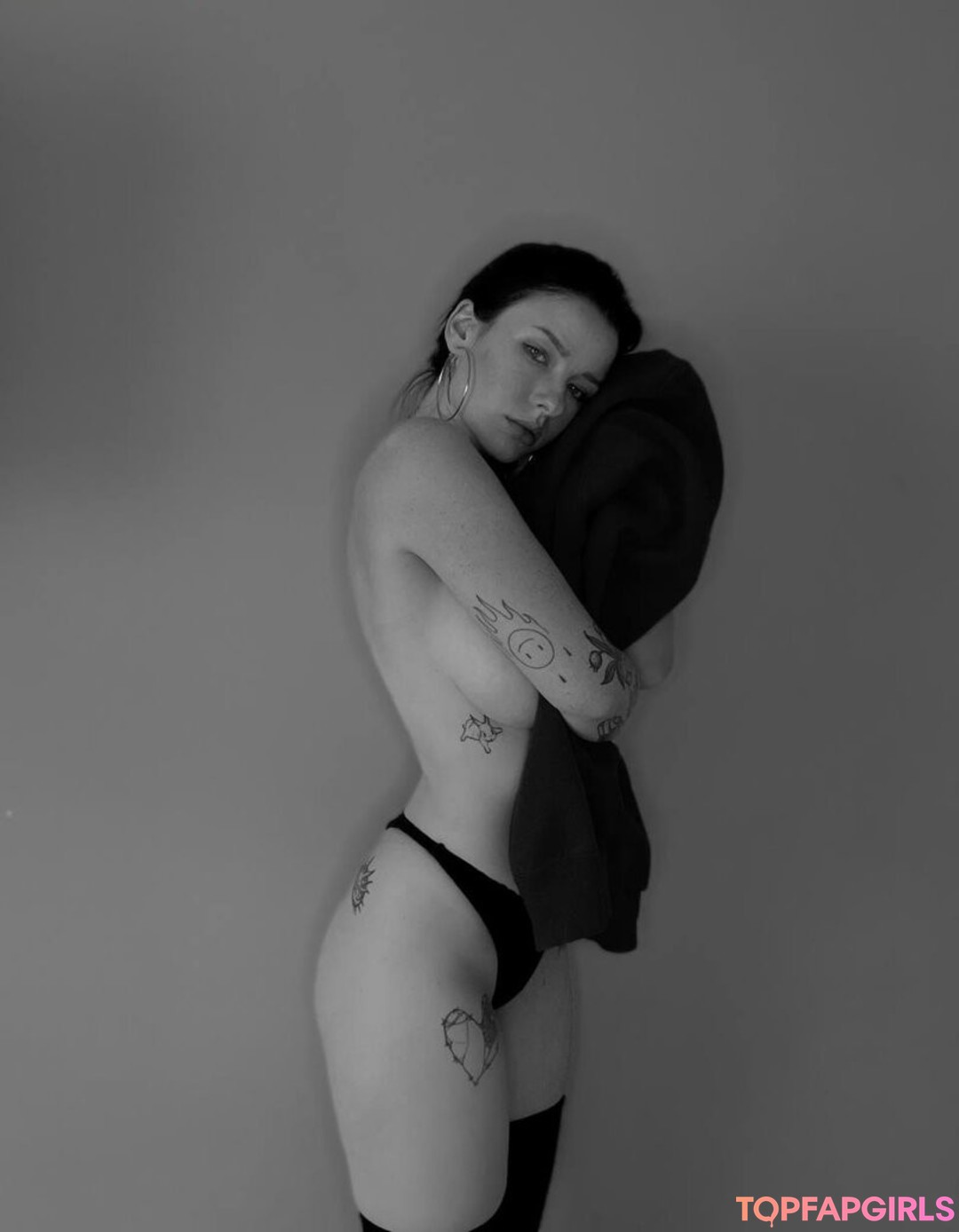 Naakte gelekte OnlyFans-foto van Innervus #1544