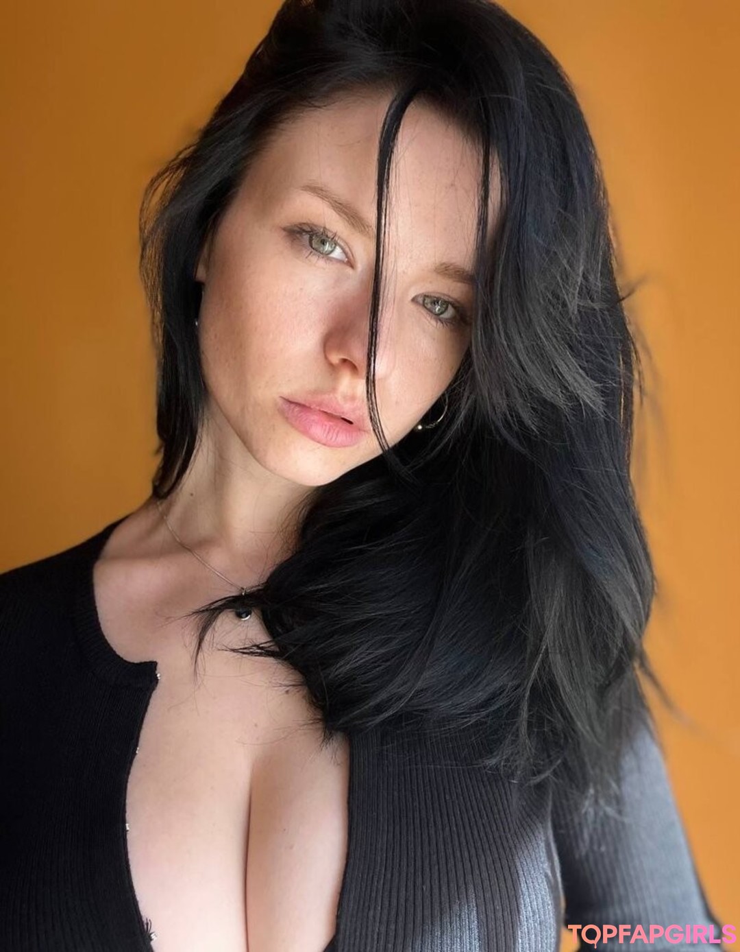 Naakte gelekte OnlyFans-foto van Innervus #1585