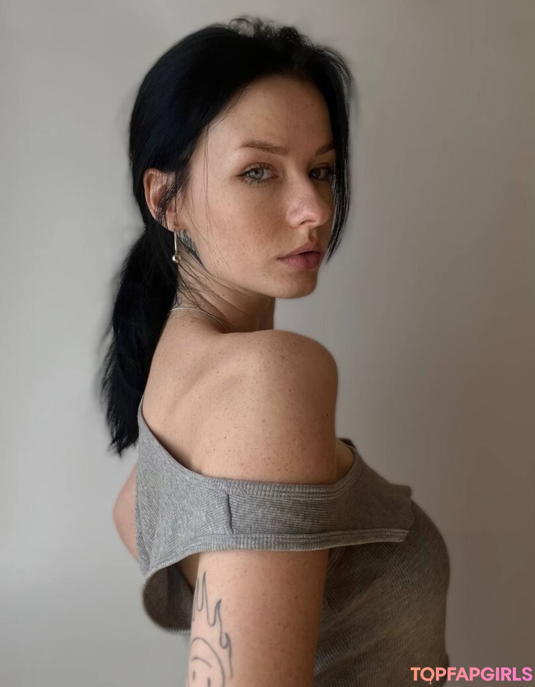 Naakte gelekte OnlyFans-foto van Innervus #1651