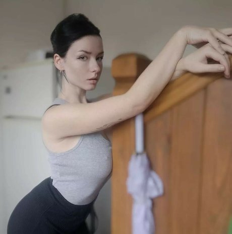 Naakte gelekte OnlyFans-foto van Innervus