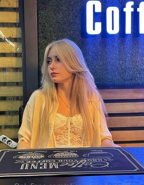 Aliceinwonderlandxo