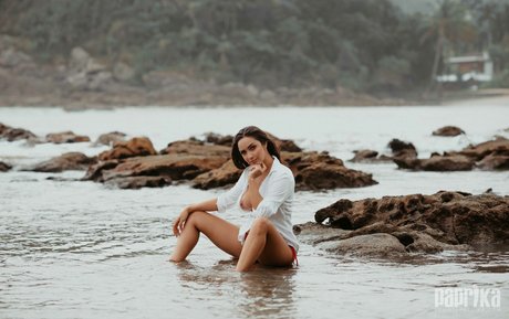 Naakte gelekte OnlyFans-foto van Talita Moraes