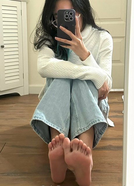 Naakte gelekte OnlyFans-foto van Athenasoles