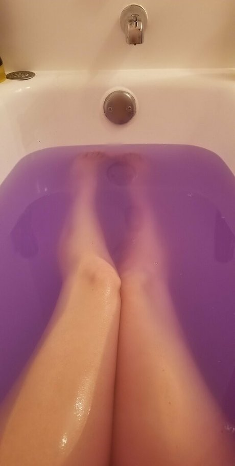 Missbluefreeof
