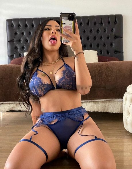 Naakte gelekte OnlyFans-foto van Samiiherrera