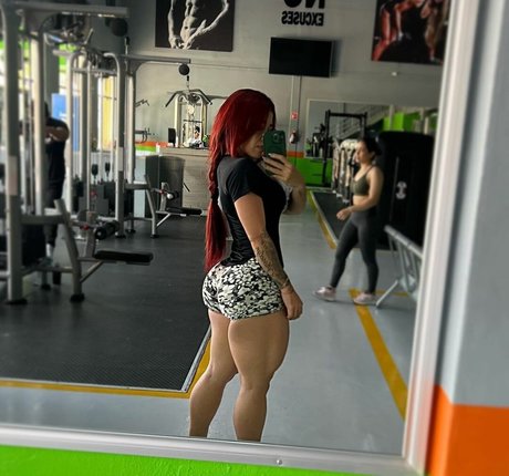 Naakte gelekte OnlyFans-foto van Evelyn Salomon