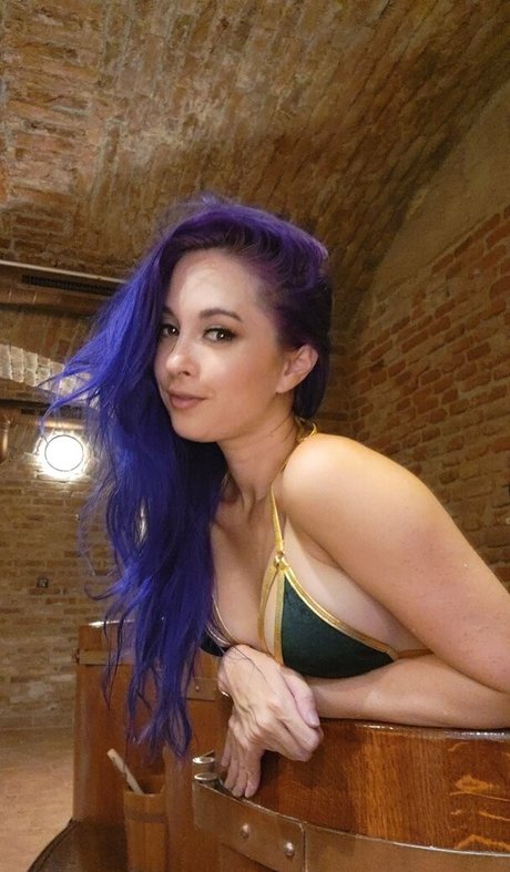 Naakte gelekte OnlyFans-foto van Lewdoart