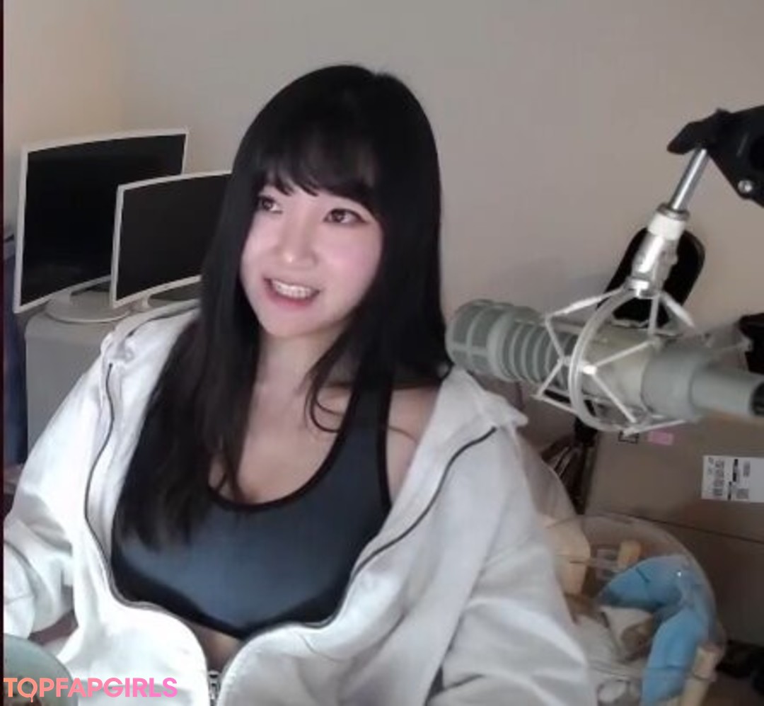 Naakte gelekte OnlyFans-foto van Ariasaki #1015