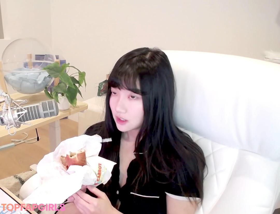 Naakte gelekte OnlyFans-foto van Ariasaki #1052