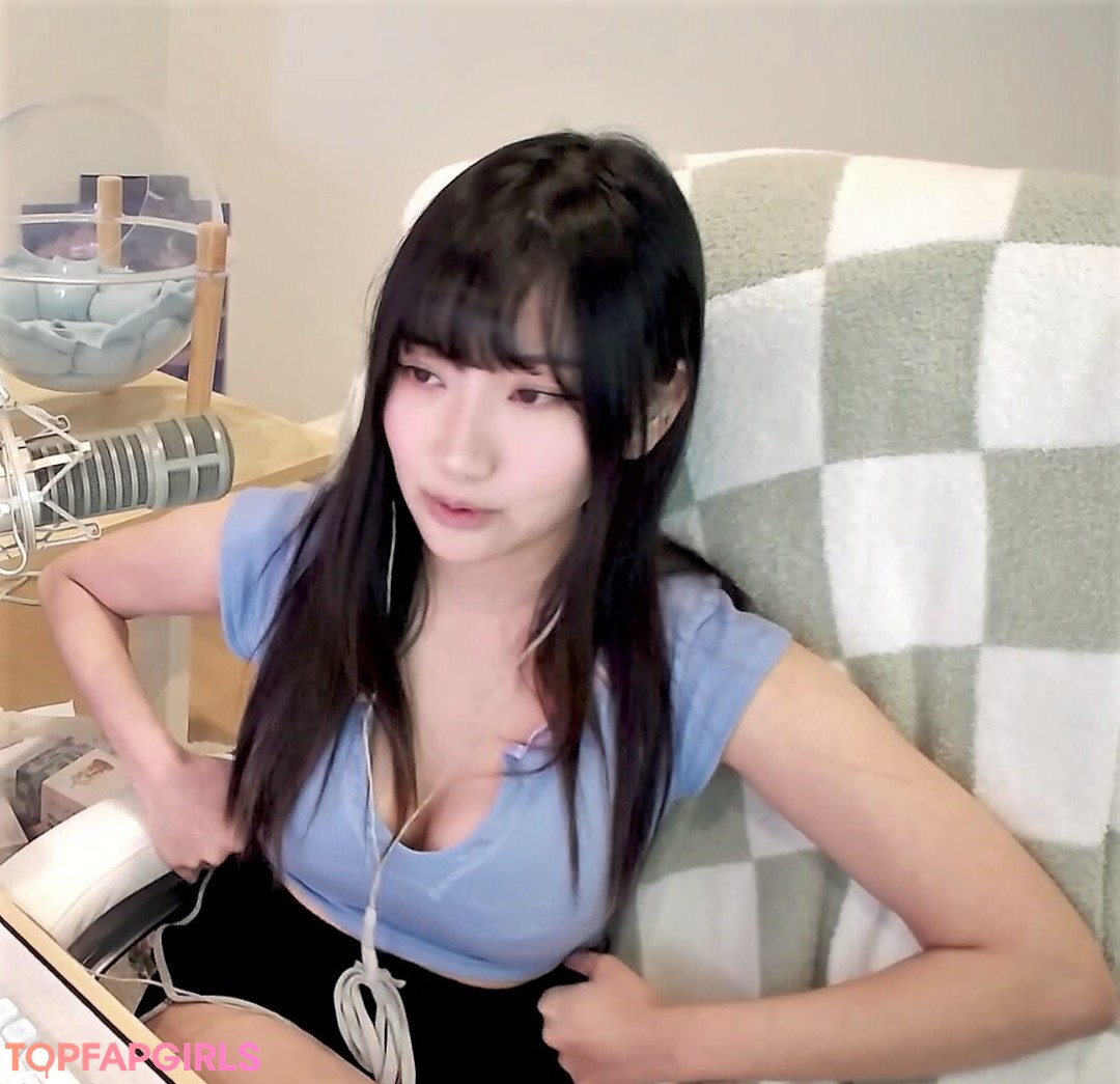 Naakte gelekte OnlyFans-foto van Ariasaki #1109