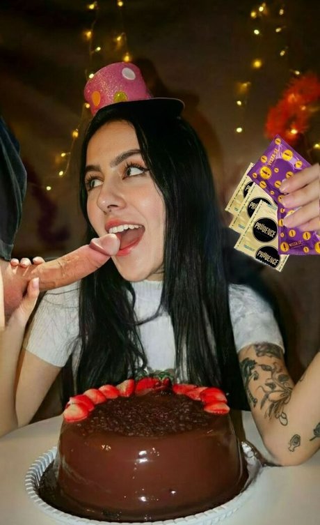 Naakte gelekte OnlyFans-foto van Doarda