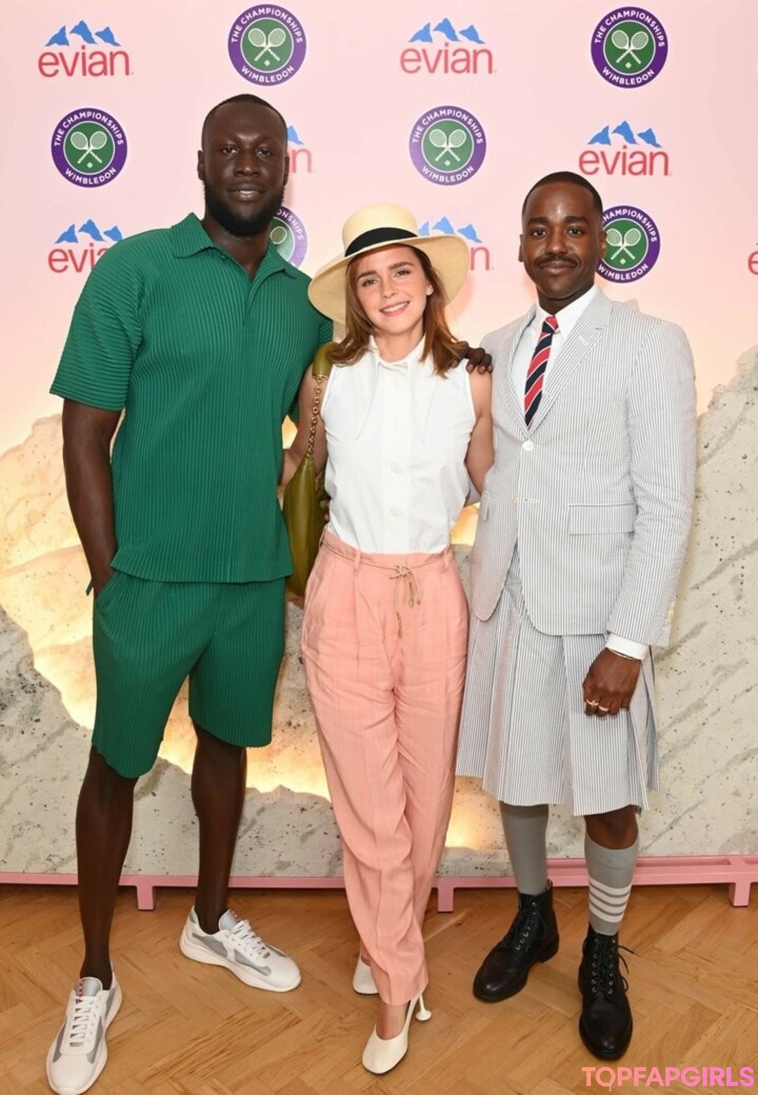 Naakte gelekte OnlyFans-foto van Emma Watson #1065