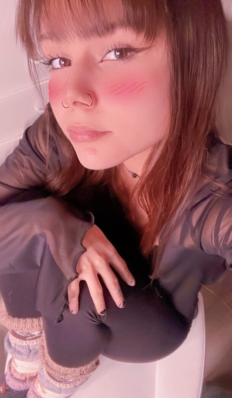 Naakte gelekte OnlyFans-foto van Sxvsy