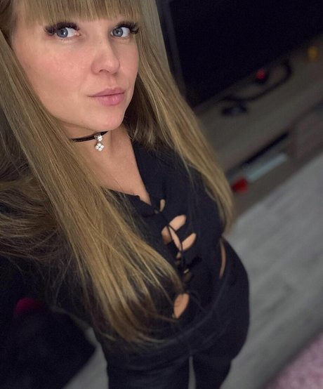 Naakte gelekte OnlyFans-foto van Rudeinlife