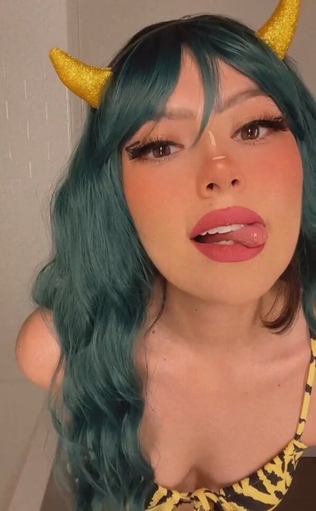 Naakte gelekte OnlyFans-foto van Oxillery