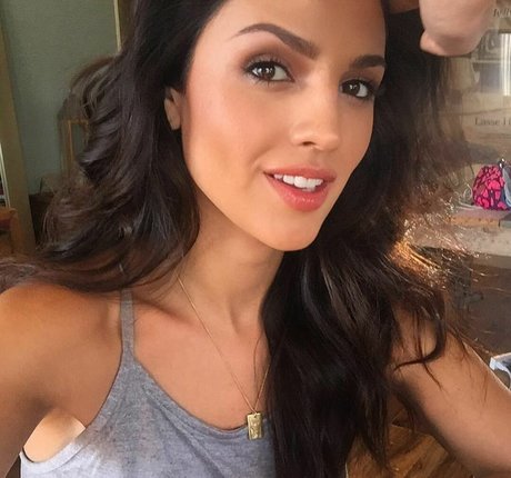 Eiza Gonzalez