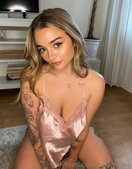Lana_maee