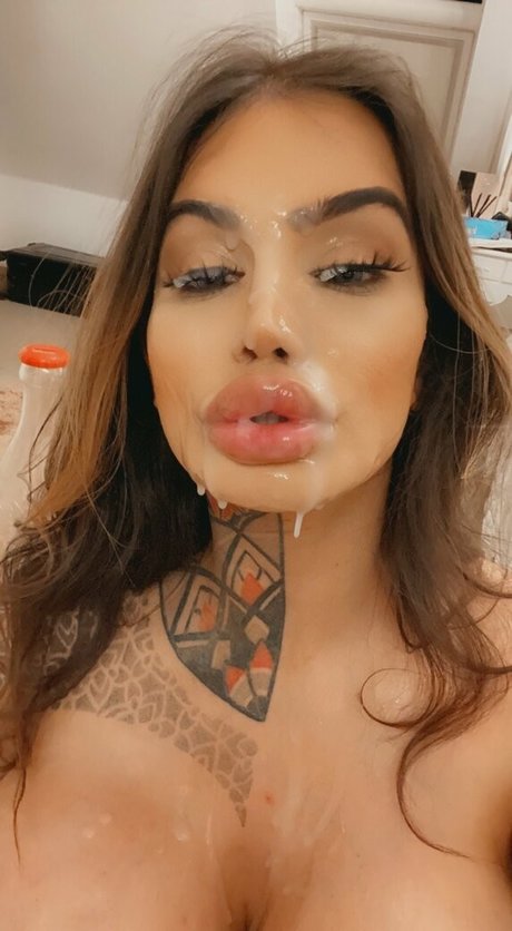 Naakte gelekte OnlyFans-foto van Vipnvr