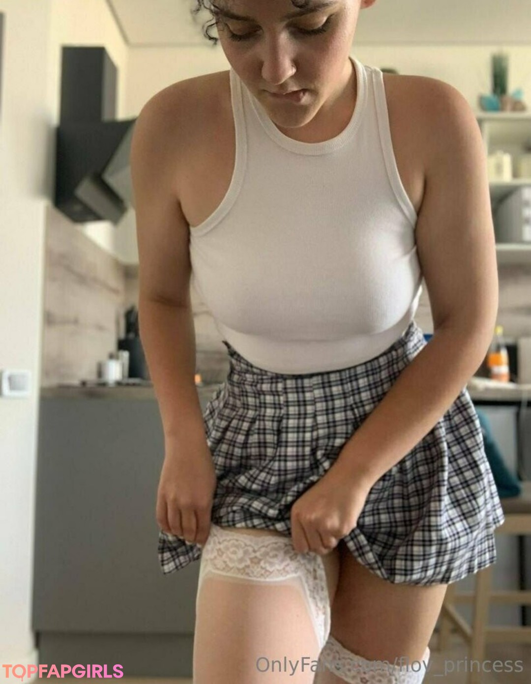 Naakte gelekte OnlyFans-foto van Flovprincess #1212