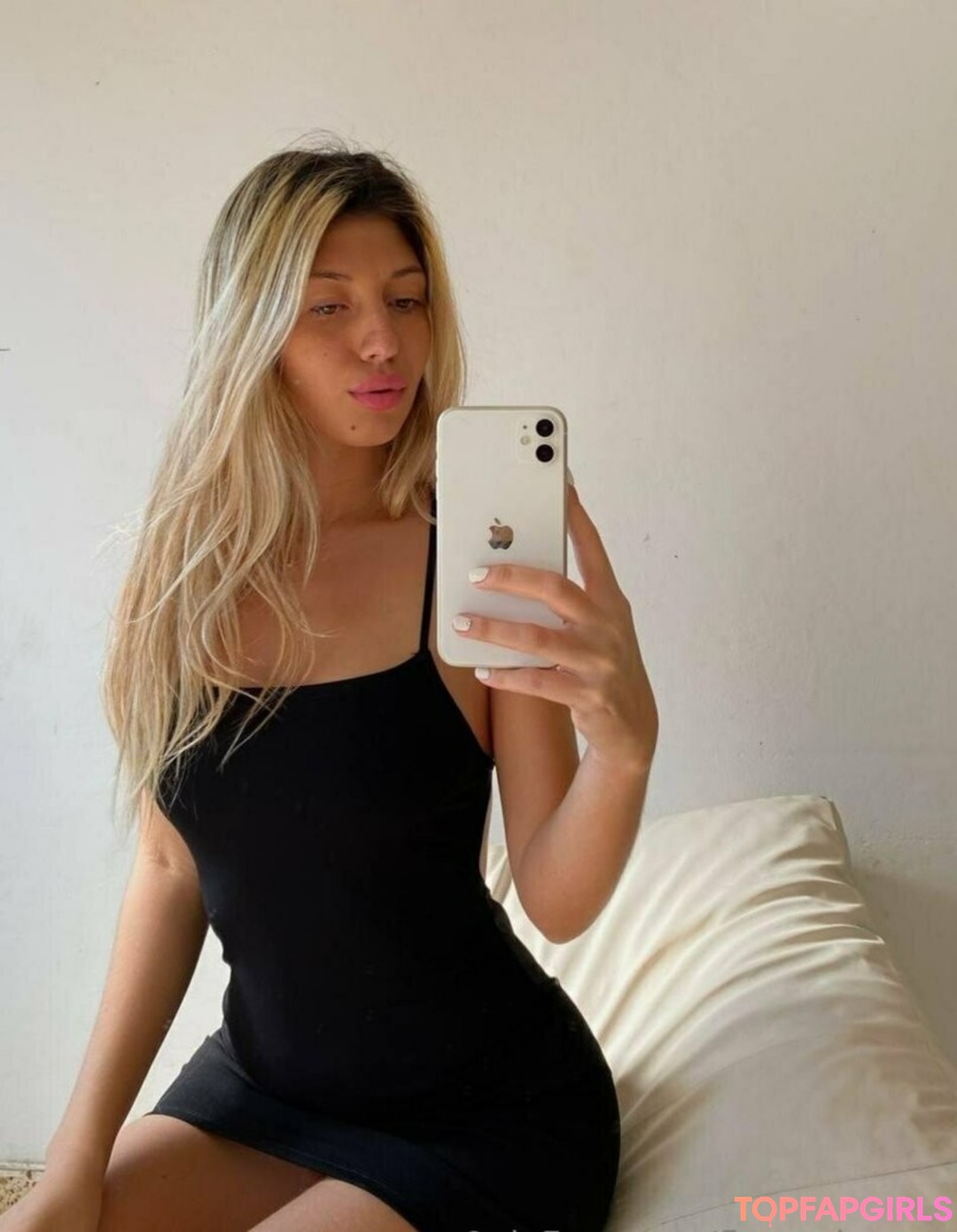 Naakte gelekte OnlyFans-foto van Flovprincess #1229