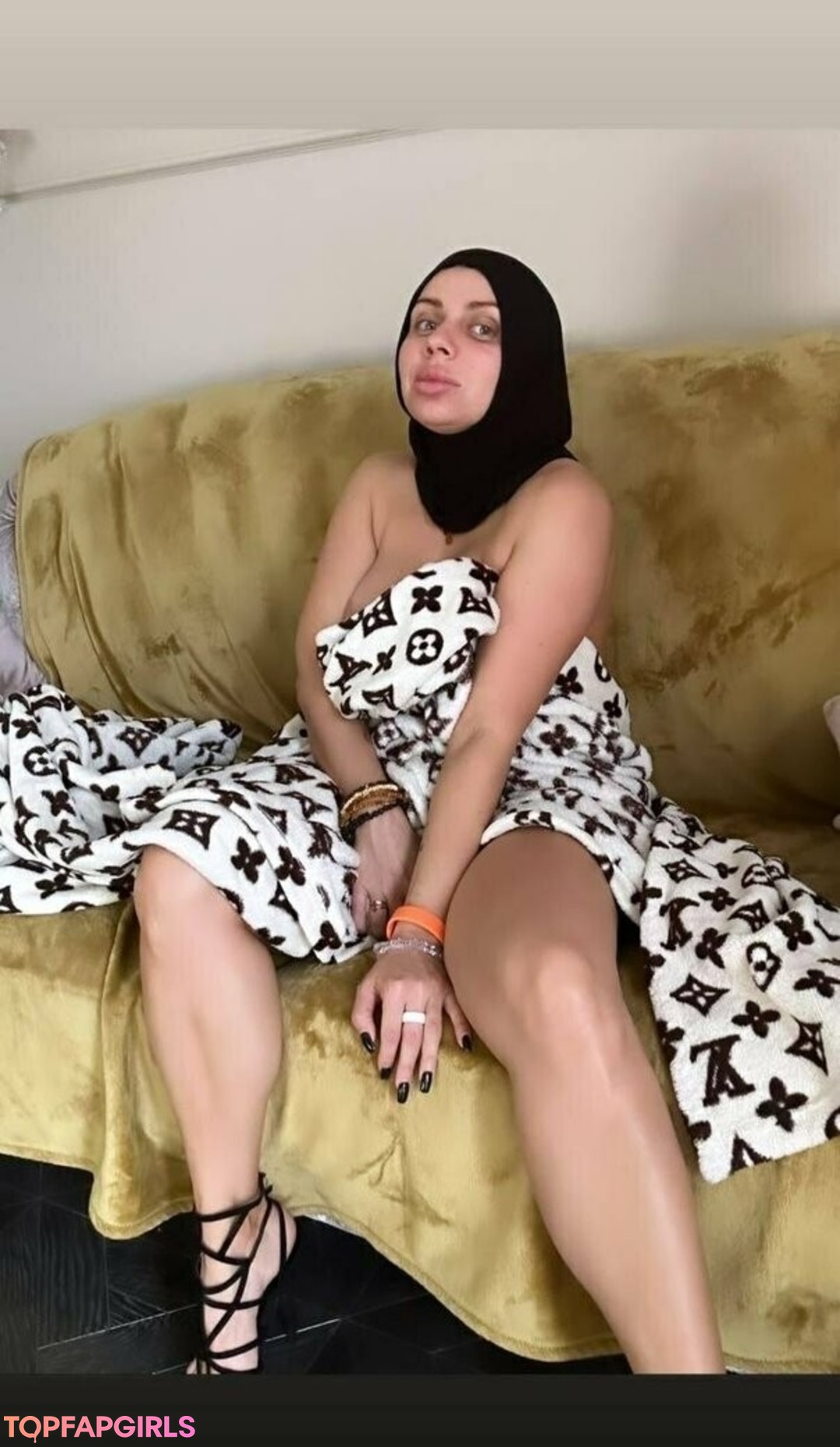 Naakte gelekte OnlyFans-foto van Flovprincess #1362