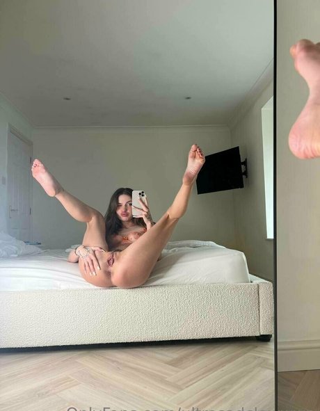 Naakte gelekte OnlyFans-foto van Ultrasadclowwwn